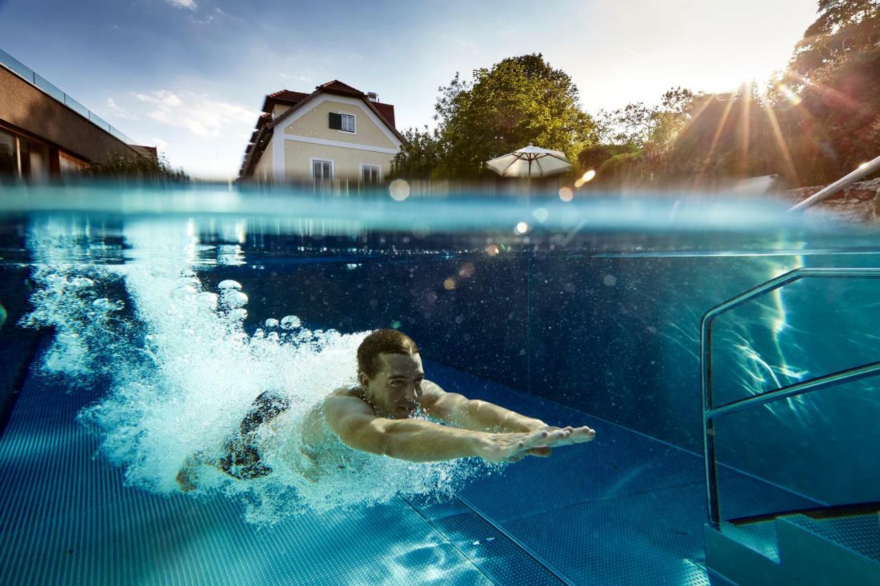 Hotel Landhaus Moserhof غمبولدسكيرشن المظهر الخارجي الصورة
